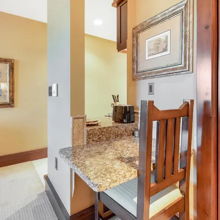 Arrowleaf Lodge - 1 Bed Studio #101A